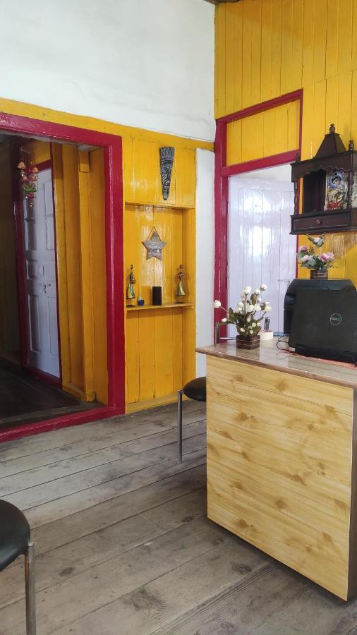 The Prasher Lodge Mall Road Manali Exteriör bild